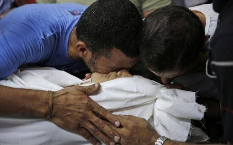 Ρέει το αίμα στη Γάζα | Πλησιάζουν τους 500 οι νεκροί
