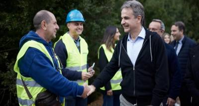 Ατυπη προεκλογική εκστρατεία ξεκίνησε ο Μητσοτάκης: Οι περιοδείες, τα έργα υποδομών και οι μεταρρυθμίσεις