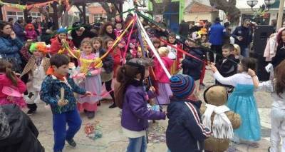 Άρματα, σάτιρα και γέλιο στο Ατσικιώτικο καρναβάλι 2015 (photos)