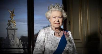 Βρετανικός τύπος - Βασίλισσα Ελισάβετ Β’ : “Μια ζωή αφιερωμένη στο καθήκον”