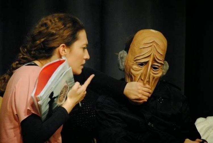 Θεατρικό Εργαστήρι νέων στη Μύρινα: «Η Μάσκα ως δρόμος για τον ηθοποιό - Εφαρμογή στο αρχαίο δράμα.»