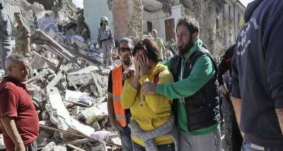 Δραματικές ώρες στην Ιταλία | 247 νεκροί από το φονικό σεισμό, 368 τραυματίες