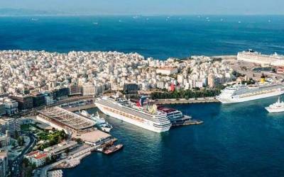 Γέμισε κρουαζιερόπλοια το λιμάνι του Πειραιά - Μόνο εχθές έφτασαν 7 πλωτά παλάτια
