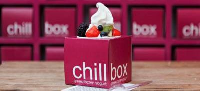 Chillbox: Το ελληνικό παγωμένο γιαούρτι που ξελόγιασε την Αθήνα ταξιδεύει σε Παρίσι και Άμστερνταμ