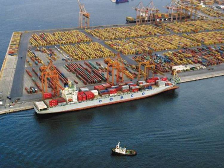Επενδυτική πρόταση 1 δισ. από Cosco για το λιμάνι του Πειραιά