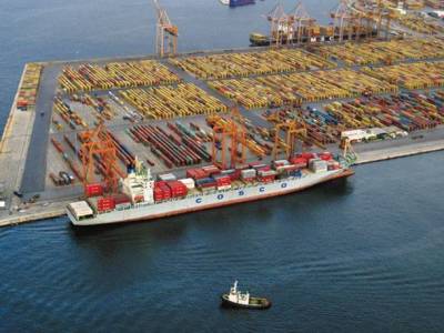 Επενδυτική πρόταση 1 δισ. από Cosco για το λιμάνι του Πειραιά