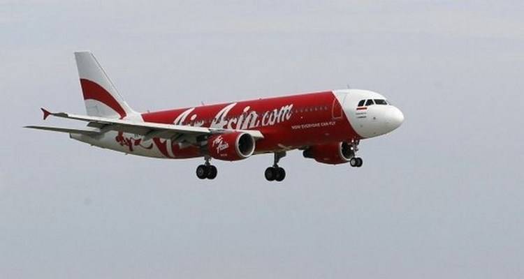 Θρίλερ με αεροπλάνο της Air Asia - Εξαφανίστηκε από τα ραντάρ