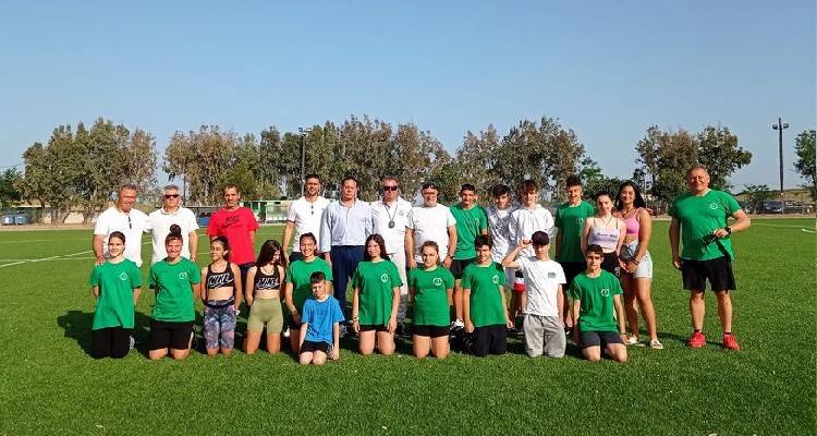 Λήμνος: Ο Ολυμπιονίκης Κ. Κεντέρης με τους αθλητές της Α.Ο. Ηφαιστίας
