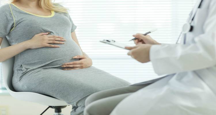 Ο καρκίνος των ωοθηκών δεν «σβήνει» το δικαίωμα στη μητρότητα