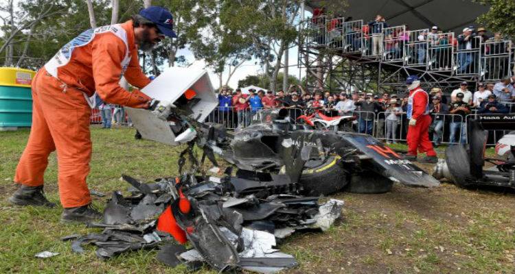 Τρομακτικό ατύχημα στη Formula1! | Σμπαράλια το μονοθέσιο του Αλόνσο (video)