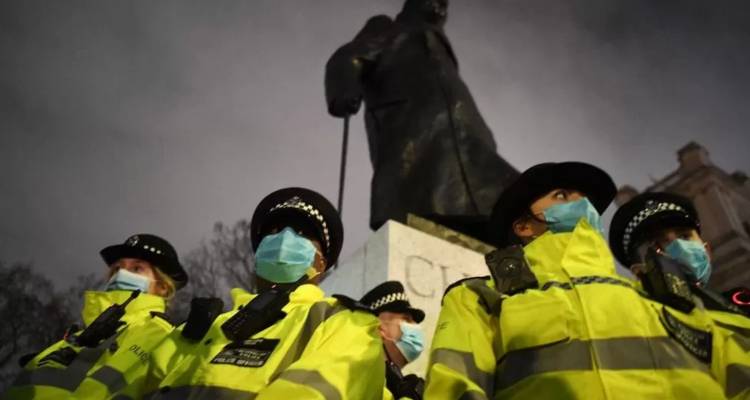 Βρετανία: Έκθεση καταπέλτης για τη Μητροπολιτική Αστυνομία