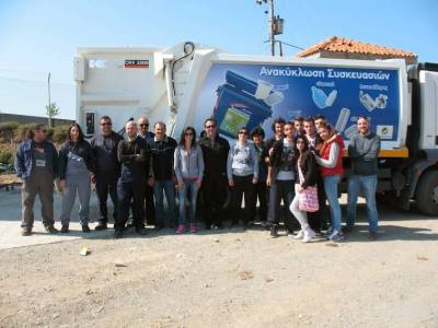 Το ΓΕΛ Μούδρου στο χώρο συλλογής και διαλογής ανακύκλωσης Δήμου Λήμνου (photos)