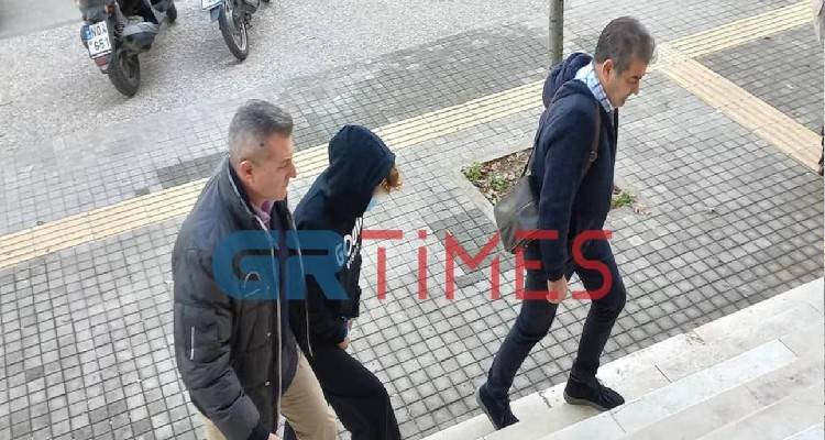 Θεσσαλονίκη: Ποινή φυλάκισης 3 ετών στην 47χρονη βρεφονηπιοκόμο που έδερνε παιδιά | Καταθέσεις σοκ γονιών