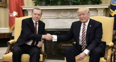 Ο Τραμπ βλέπει τον Ερντογάν, λέει ξανά όχι στο κουρδικό δημοψήφισμα