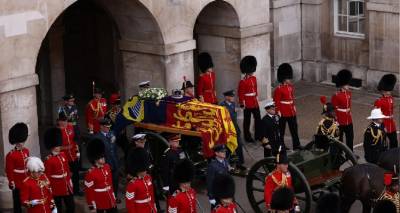 Βασίλισσα Ελισάβετ: Στις 13:00 το μεσημέρι της Δευτέρας η κηδεία της | Αναλυτικά το πρόγραμμα
