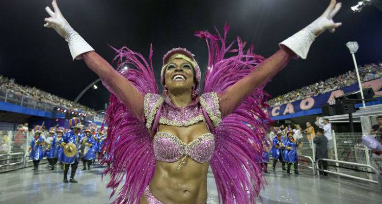 Η ύφεση ακύρωσε το... βραζιλιάνικο καρναβάλι