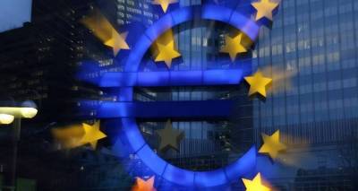 Το Eurogroup αναστέλλει τη χρηματοδότηση της Ελλάδας