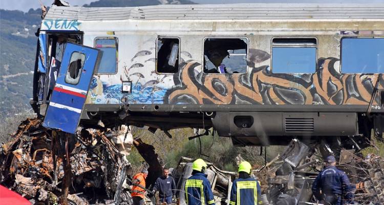 Σύγκρουση τρένων: Τα ντοκουμέντα της τραγωδίας και το «Αμάν!» του σταθμάρχη