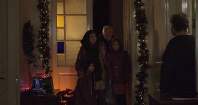 «Επισκέπτες»: H χριστουγεννιάτικη ελληνική ταινία που συγκινεί (video)
