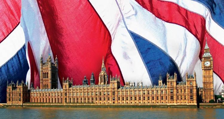 Βρετανικές εκλογές: Επίσημη έναρξη του προεκλογικού αγώνα εν μέσω παραιτήσεων