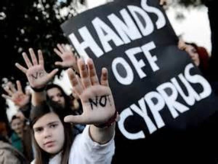 «The party is over»: Το κείμενο για την Κύπρο που κάνει θραύση στο Διαδίκτυο
